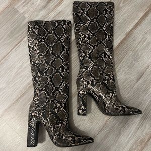 Steve Madden Women's Triumph Snakeskin Boots